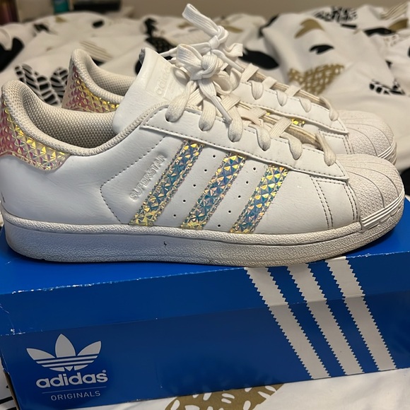Adidas Original white and iridescent shell toes! - Picture 4 of 6